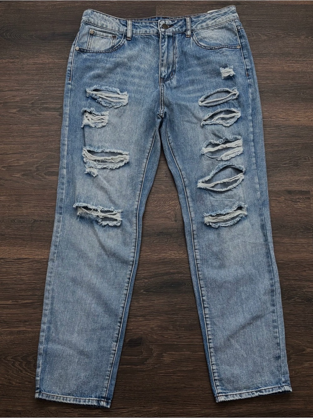Women’s Vintage straight-leg blue distressed denim jeans